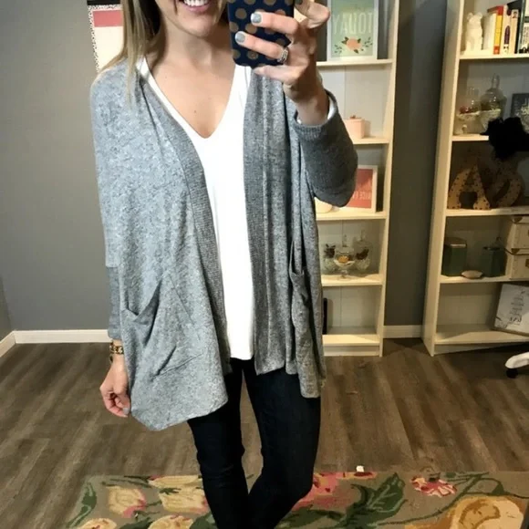 Flaunt Boutique Gray Speckled Cardigan - Picture 2 of 12